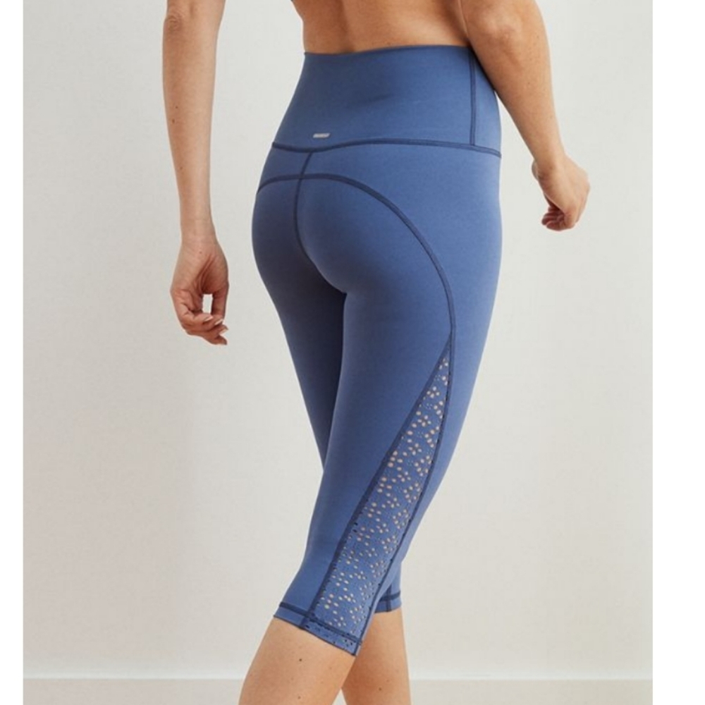 Aerie highwaisted cropped leggings